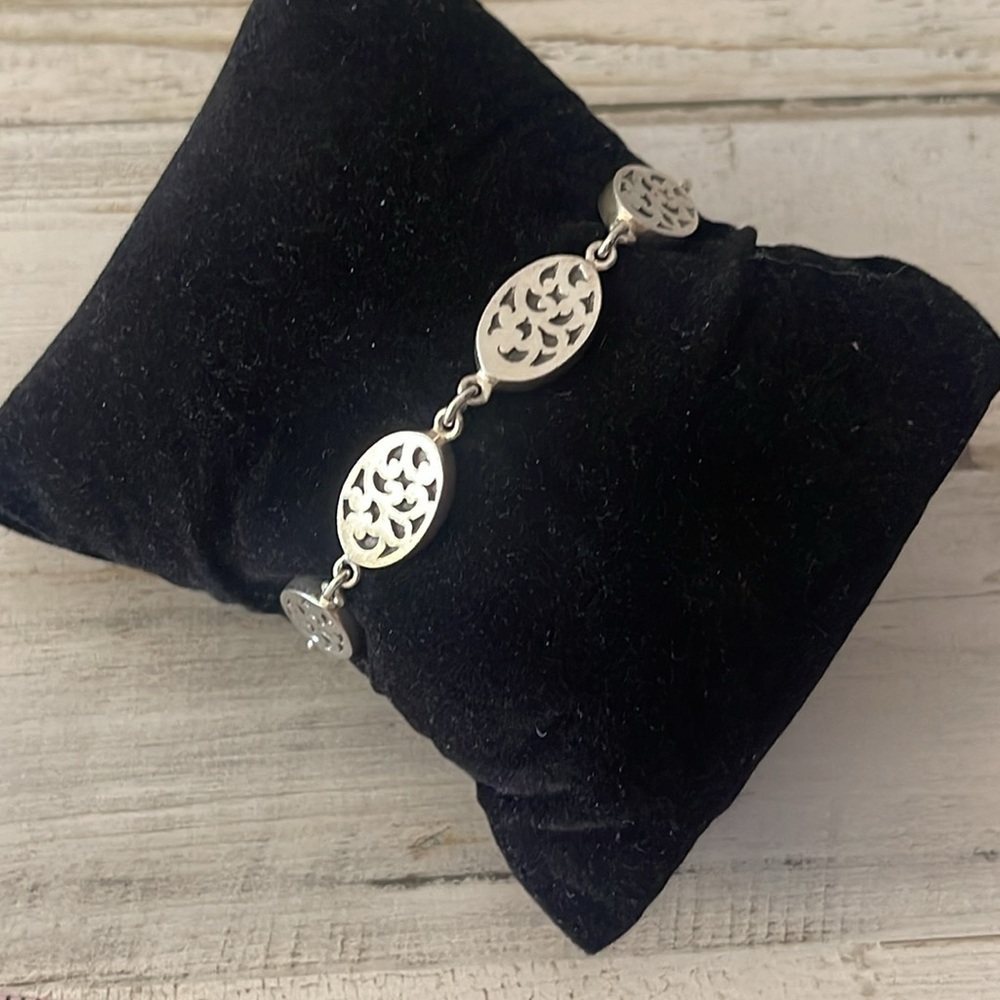 Lois Hill Sterling Silver Filigree Toggle Bracelet 7”
